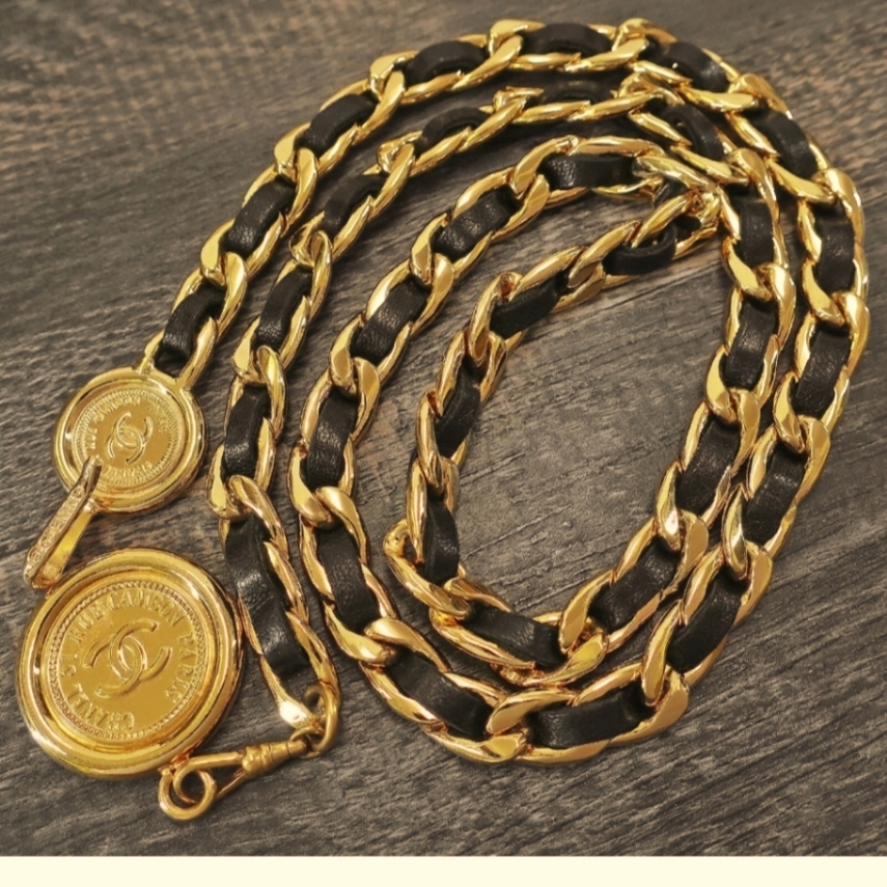 AUTH CHANEL GOLD PLATED BELT WITH LEATHER CHAIN